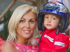 Клочкова подарувала тачку трирічному сину. ФОТО 