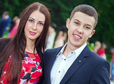 Діти стаханівського мера полюбляють дорогі авто й вчаться у США