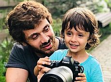 Чоловік Білик наробив портретів синочка. ФОТО