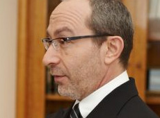 Мер Харкова Кернес спить із сучкою-охоронцем