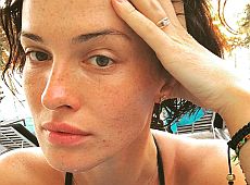 Мамаша Астаф’єва розказала про любов до в’язання та ефектно пірнула  