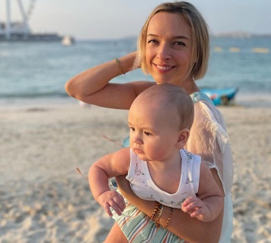 Погана мать Фролова показала розваги з сином в Дубаї