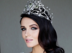 Міс Україна Всесвіт у діамантах позувала американцю 