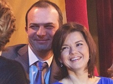 Соболєв і Зеленський зводили дружин на телепремію. ФОТО