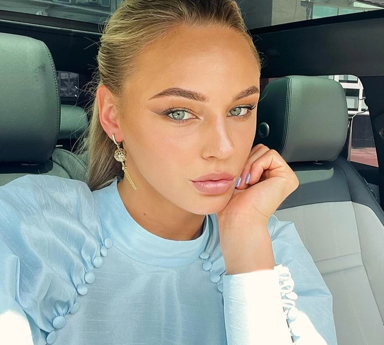 Білодід у рожевому спортлуці показала, як підкорювала Говерлу