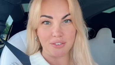Найкращий в світі: Камалія з нагоди 70-річчя Захура показала його з сільгоспобладнанням