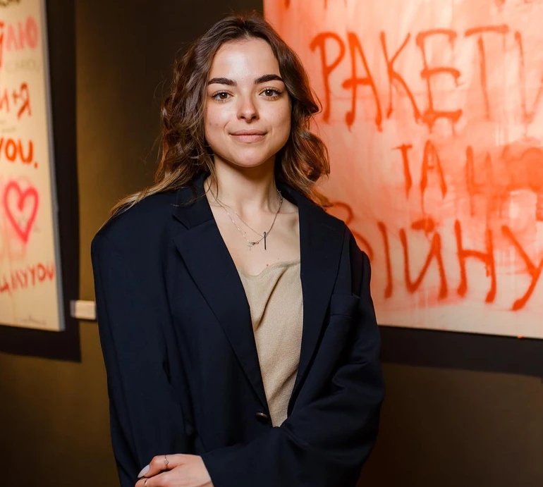 Побачили, що я сквіртологиня: Морозюк розказала про стосунки після розриву з Гринкевичем, заробіток з мерчу та що її збуджує в чоловіках