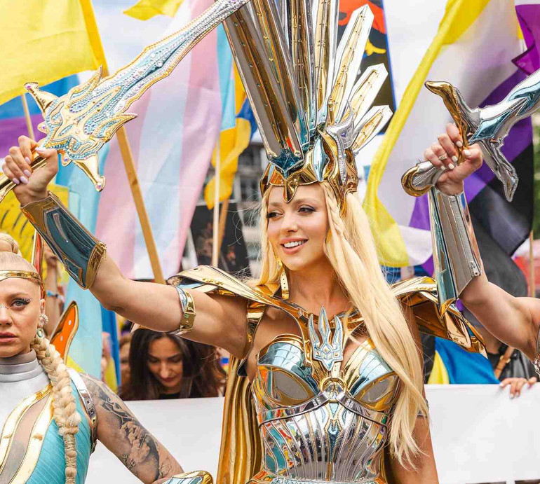 Підтримую від душі: Полякова про своє ставлення до ЛГБТ і що скаже донькам, якщо ті вирішать вступити в одностатеві стосунки