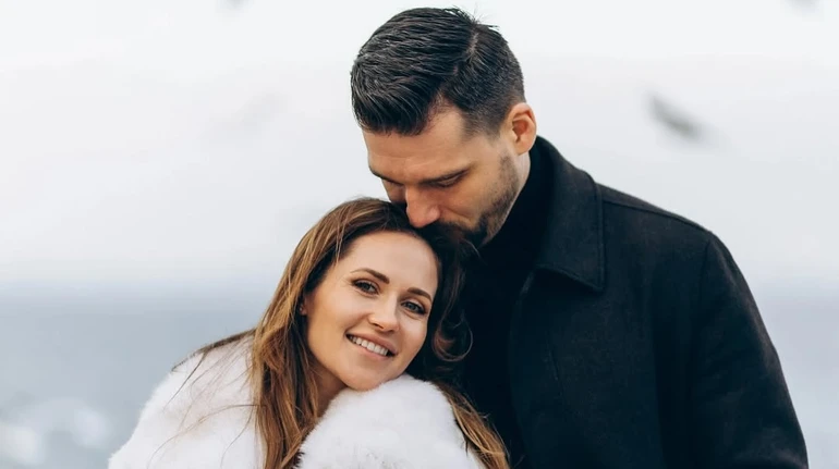 Просто кохаю: Денисенко на одеському пірсі показалася в обіймах бойфренда