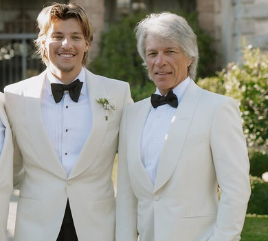 Одразу ж стала моєю онукою: Бон Джові вперше відреагував на всиновлення дитини своїм сином та Міллі Боббі Браун