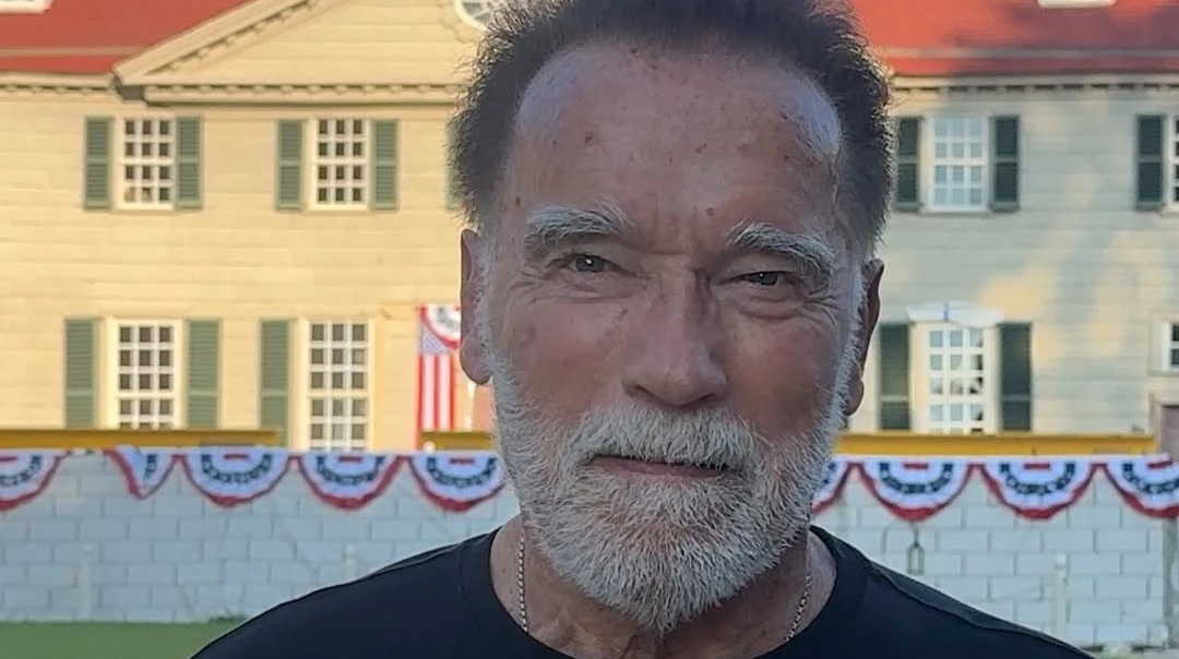 78-річний Шварценеггер показався на милому фото з онучками