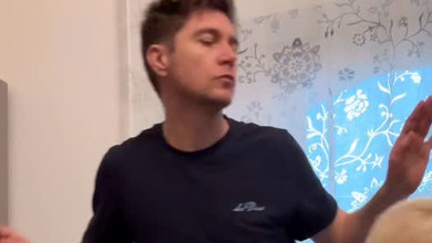 Дискотека, коли є дитина: Остапчук з 11-місячним сином показав кумедний танок під дитячу пісню