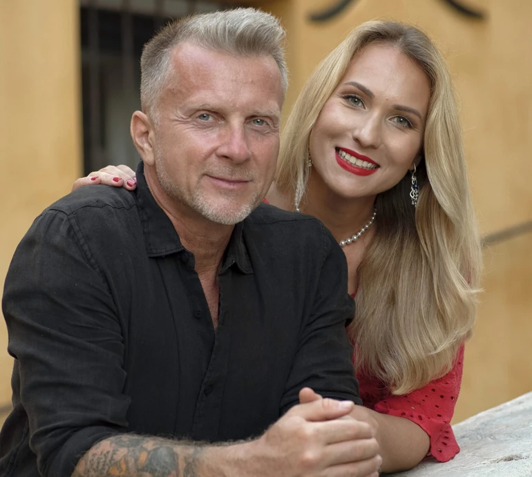 Ми на ви, і в ліжку теж: дружина Мухарського привітала його з 55-річчям, а він зізнався, наскільки її любить