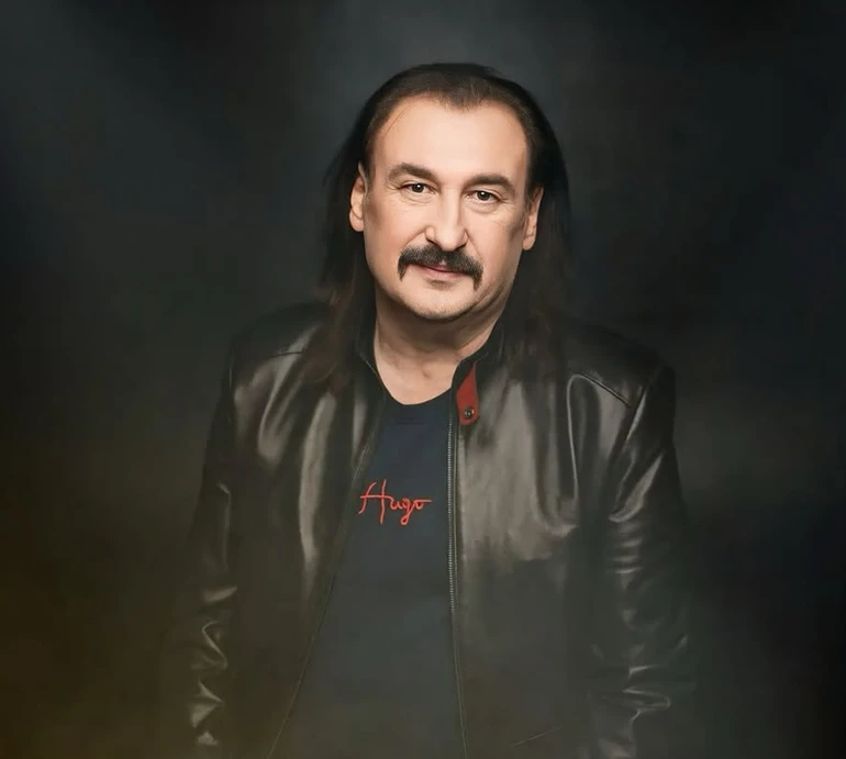 Золото Карпат, два шлюби та TikTok: цікаві факти з життя 65-річного Степана Гіги, популярного серед молоді