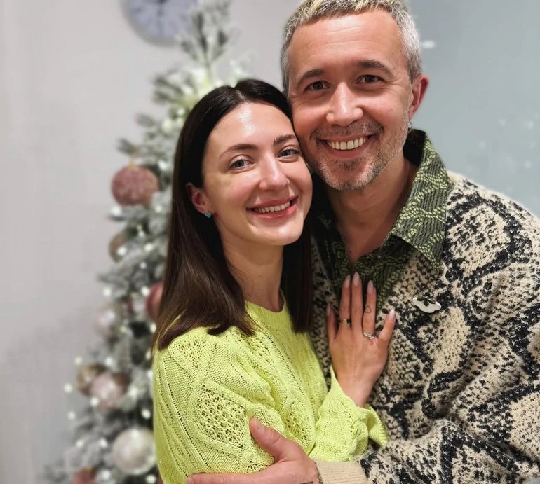 Ти з'явився уві сні: Бабкін з дружиною показали миле привітання для 6-річного сина. Відео