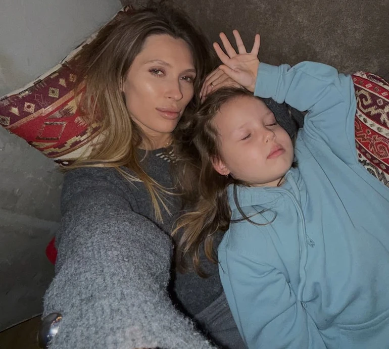 Заради них все зможу: Світлицька поділилася зворушливими фото з доньками