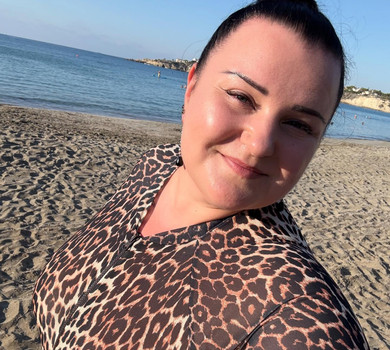 alyona alyona в хижому купальнику попрощалася з Середземним морем. Фото