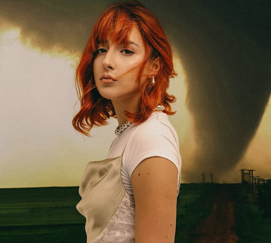 Власниця готелю і донька адвоката з підозрою: що про 21-річну Grisana говорять у мережі. Оновлено