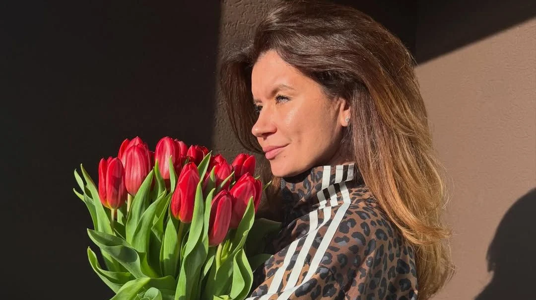 Дружина Монатіка показалася в стильному спортлуці. Фото