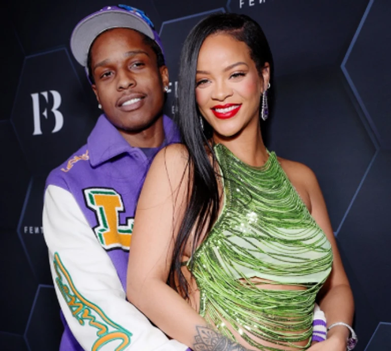 ЗМІ довідалися, як Ріанна назвала другого сина