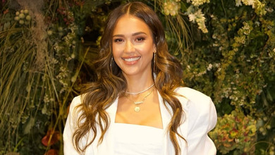 Альба з 17-річною дочкою у квіткових сукнях засвітилися на Вімблдоні. Фото