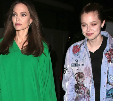 Блондинка з пірсингом: 19-річна донька Джолі та Пітта кардинально змінила імідж