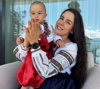 Мамин ген села в роботі: як синок Онуфрійчук під українську народну пісню витанцьовував. Смішне відео