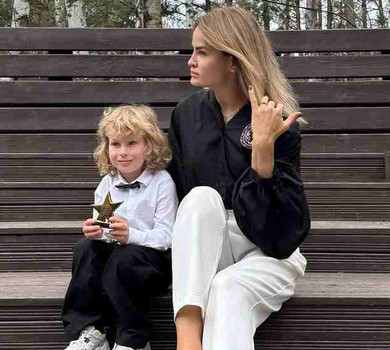 Весь в татка: Пятова похвалилася 6-річним сином-футболістом. Фото