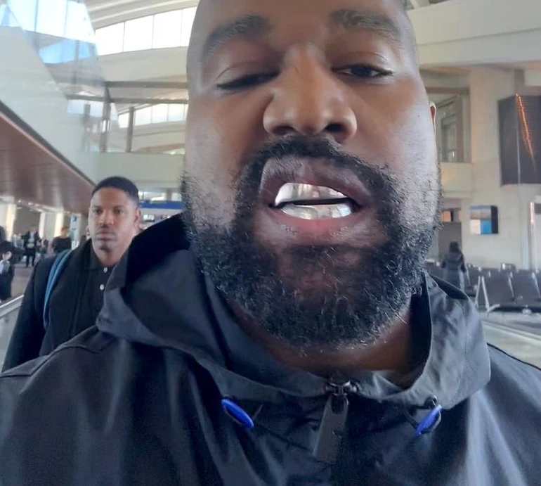 Дайте королю спокій: Каньє Вест похвалився дружиною в черговому напівголому луці та пояснив, чому