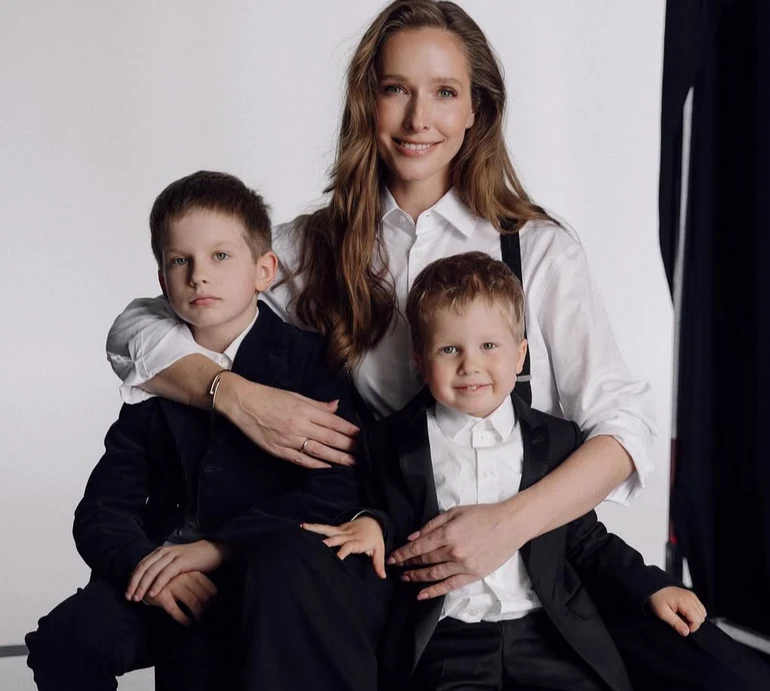 Хочеться евакуюватися на Місяць: Осадча з нагоди свята поділилася непопулярними думками про материнство