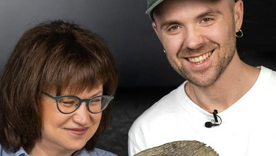 Їжа Бердянська: Кацурін із мамою показали, як готувати камбалу і весняний салат. Відео