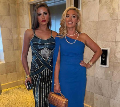 Переконувала її зачекати: Ф'юрі прокоментувала заручини 16-річної доньки