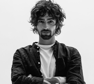 Обожнюю, коли приходить в сон: Дантес на тлі чуток про розрив із Кацуріною заінтригував словами про кохану людину