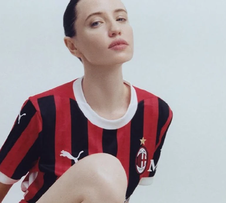 Дорофєєва у спортивних сексі луках попозувала для модного глянцю і розказала, чому варто зупинятися