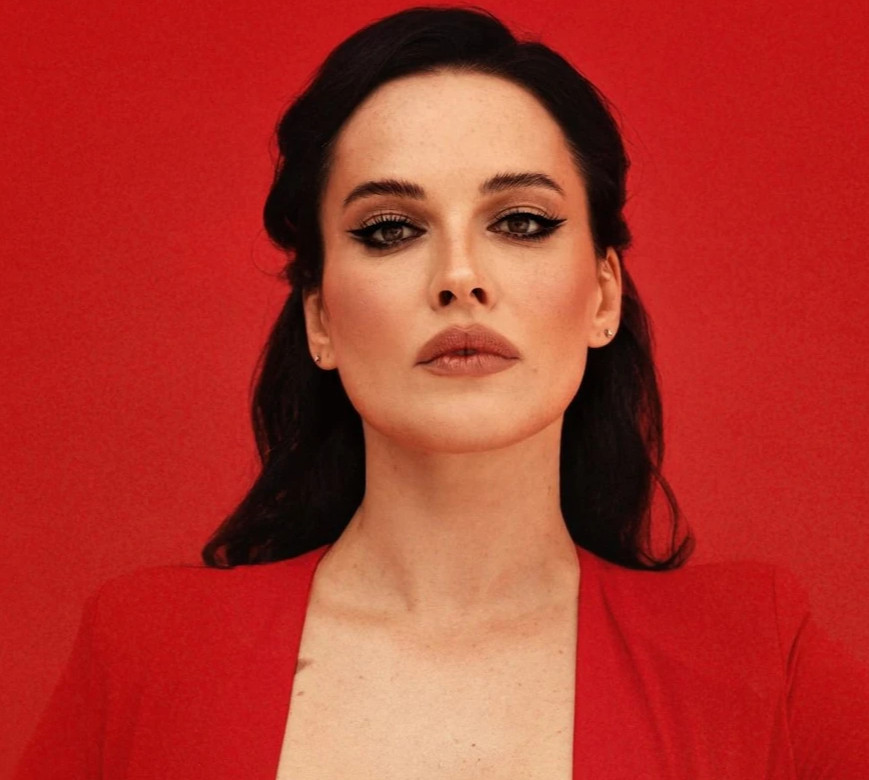 Цей день настав: Астаф'єва в хижому спідньому повторила тренд TikTok. Відео