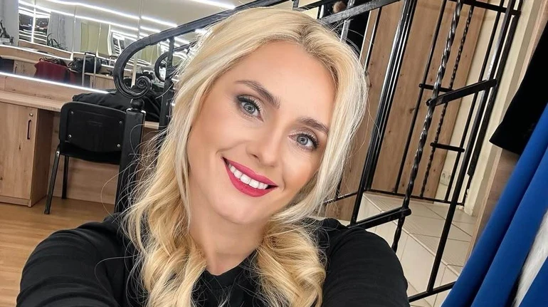 Федишин похизувалася тендітною фігуркою у рожевому спортлуці