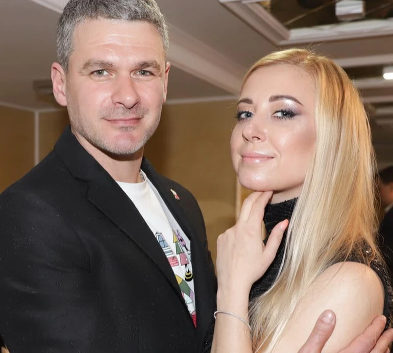 7 років в законі: Мірзоян привітав свою королеву з річницею шлюбу. Фото