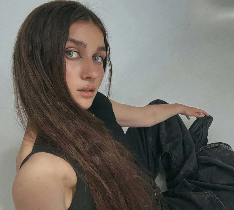 Не знали про минуле актора: Jerry Heil та Yarmak відреагували на скандал з насиллям навколо героя їхнього кліпу