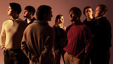 Складно і неймовірно цікаво: гурт Schmalgauzen заспівав із KOLA про розставання та випустив морський трек із Машею Кондратенко