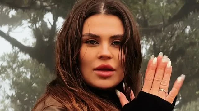 Немає нічого приємнішого: Заріцька у білизні похвалилася результатами роботи над тілом