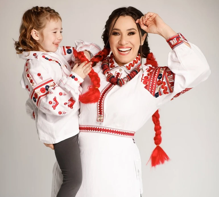 Не принижувати - а цінувати: Наталка Карпа поділилася думками про виховання дітей та кумедним фото з 5-річною донею