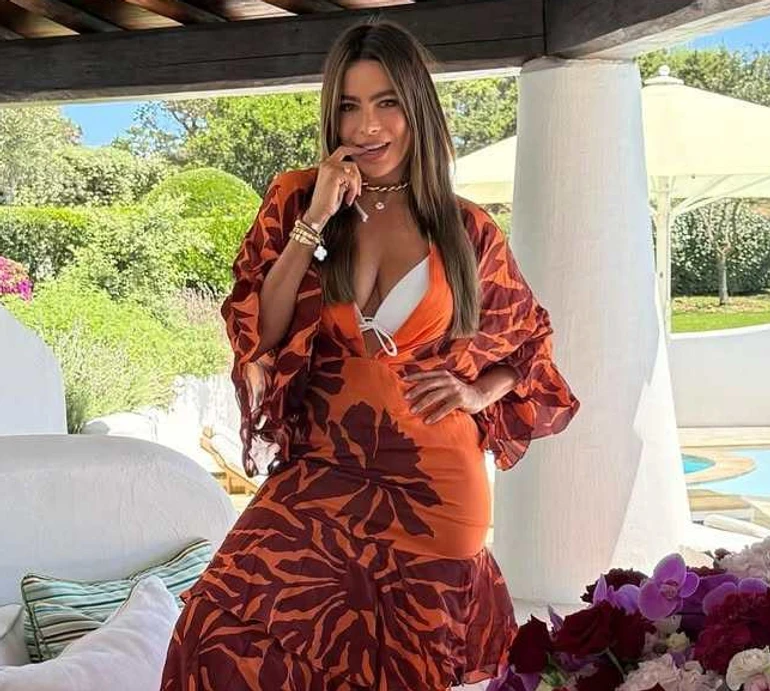 Літній роман: інсайдер розсекретив інтрижку 53-річної Вергари з молодшим за неї відомим спортсменом