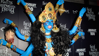 Кеті Перрі, принц Гаррі, Х'ю Грант і Тейлор Свіфт: 12 крінжових костюмів зірок на Геловін. Фото