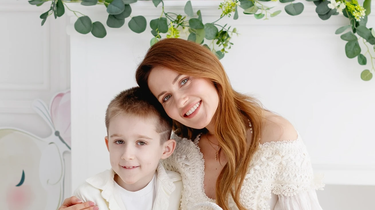 Не любить фотографуватися: Денисенко зізналася, чим умовила 8-річного сина на зйомку, яку назвала найкращою в житті