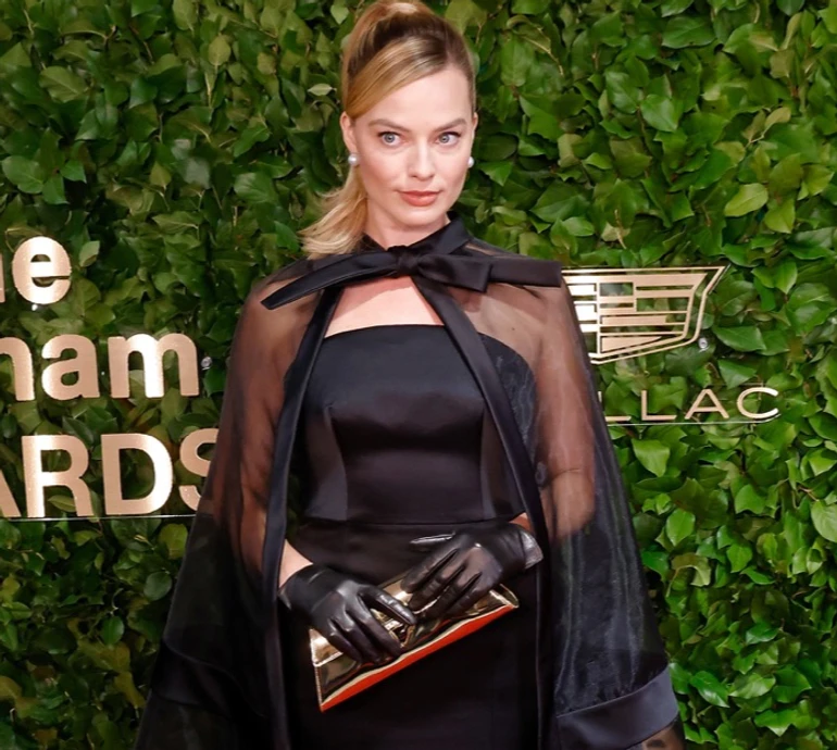 Роббі у Барбі-луці, Крус у напівпрозорому та Портман  у сукні без верху підкорили хідник кінопремії. ФОТО