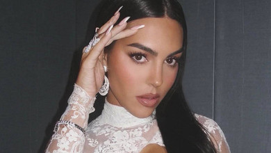 Наречена Роналду в шортиках і топі похизувалася рельєфним пресом. Фото