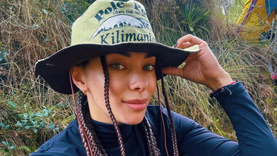 Гори vs Instagram: Неплях з пластирем на носі насмішила виглядом після підкорення Кіліманджаро. Відео