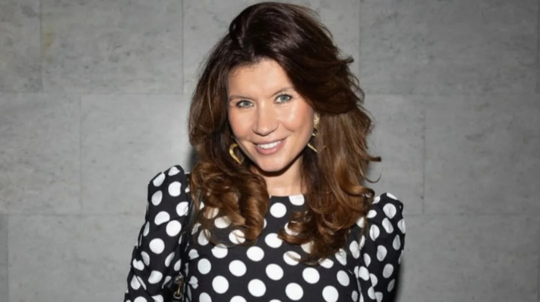 Радіємо сонцю та новим зубкам: дружина Монатіка показала теплі миті з 1-річним експедитором на прогулянці