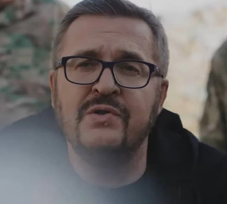 Пономарьов, Хома і Тополя заспівали Темну нічку разом із військовими. Відео