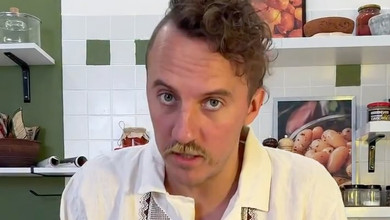 Не зовсім солодощі: Клопотенко насмішив незвичним подарунком коханій на Миколая